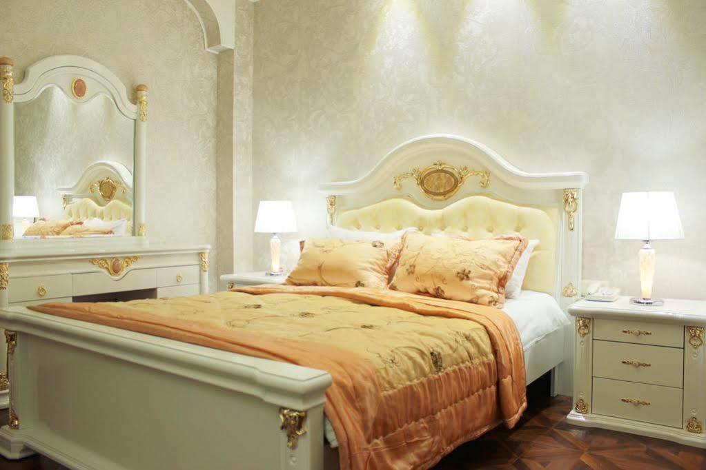 Elegant Boutique Rustaveli Hotel Tbiliszi Kültér fotó