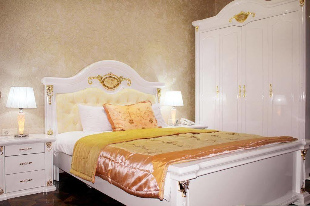 Elegant Boutique Rustaveli Hotel Tbiliszi Kültér fotó